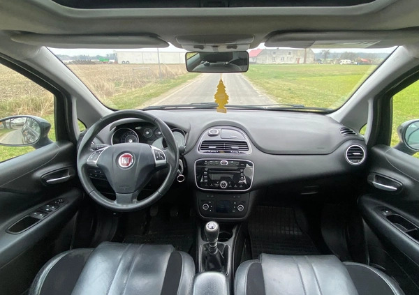 Fiat Punto Evo cena 14900 przebieg: 176000, rok produkcji 2010 z Legionowo małe 137